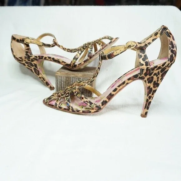 Betsey Johnson sz 8.5M Vero Cuoio Strappy Sandal Leopard Print Rhinestone Heels - Picture 2 of 9